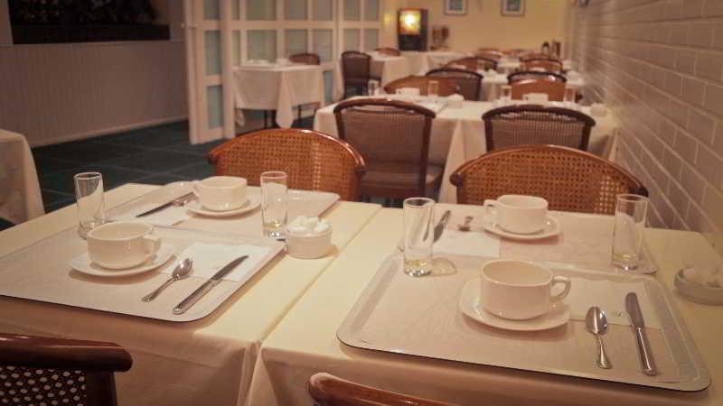 Brit Hotel Les Voyageurs Loudéac المظهر الخارجي الصورة