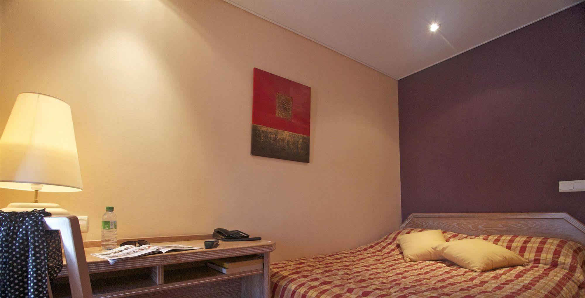 Brit Hotel Les Voyageurs Loudéac المظهر الخارجي الصورة